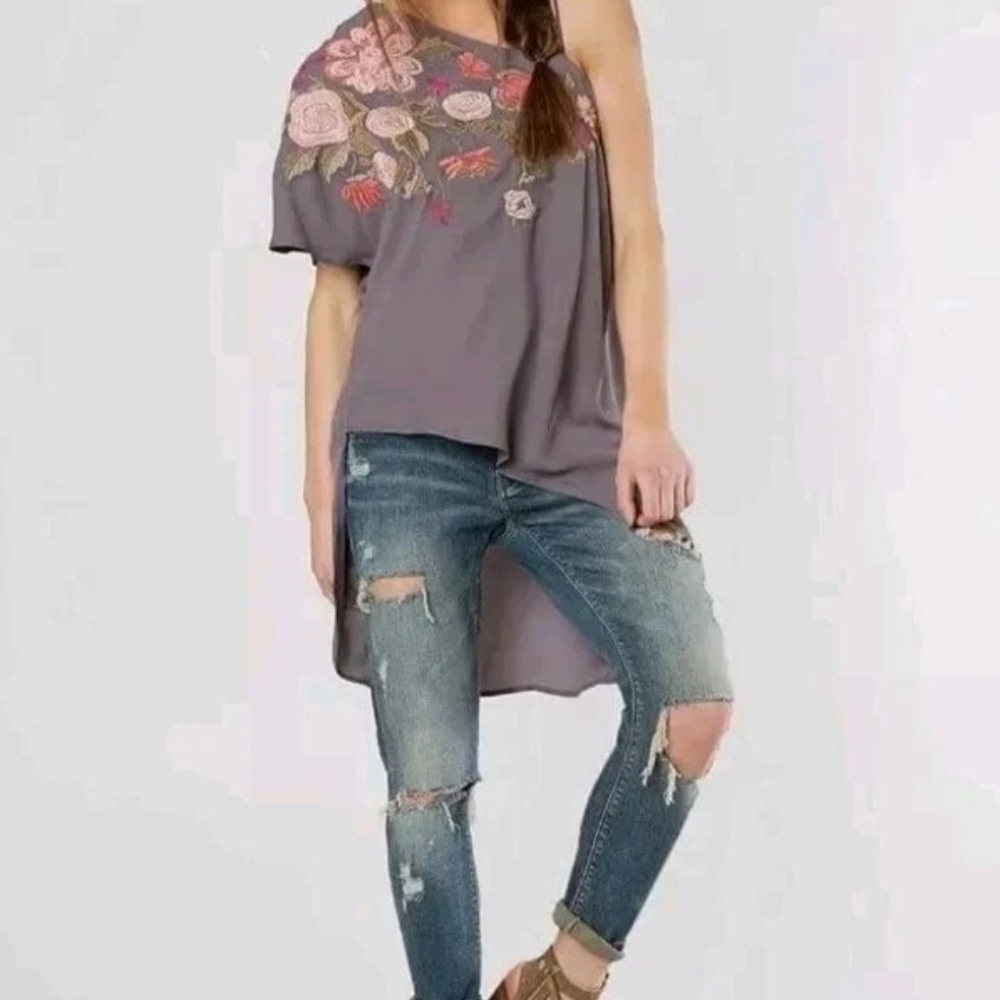 Gimmicks Bke Floral Embroidered One-Shoulder Top Gray Size L